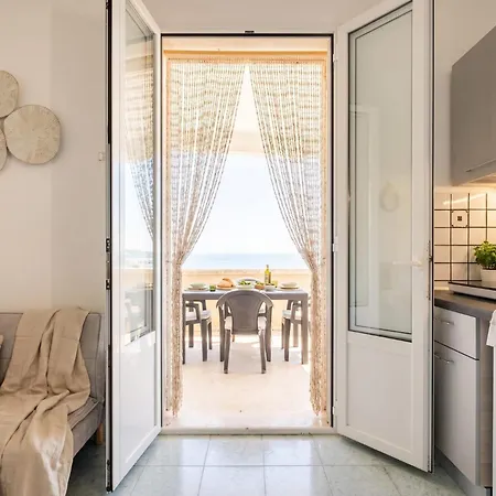 아파트호텔 Sanvitoaugustea 212 - Beachside House